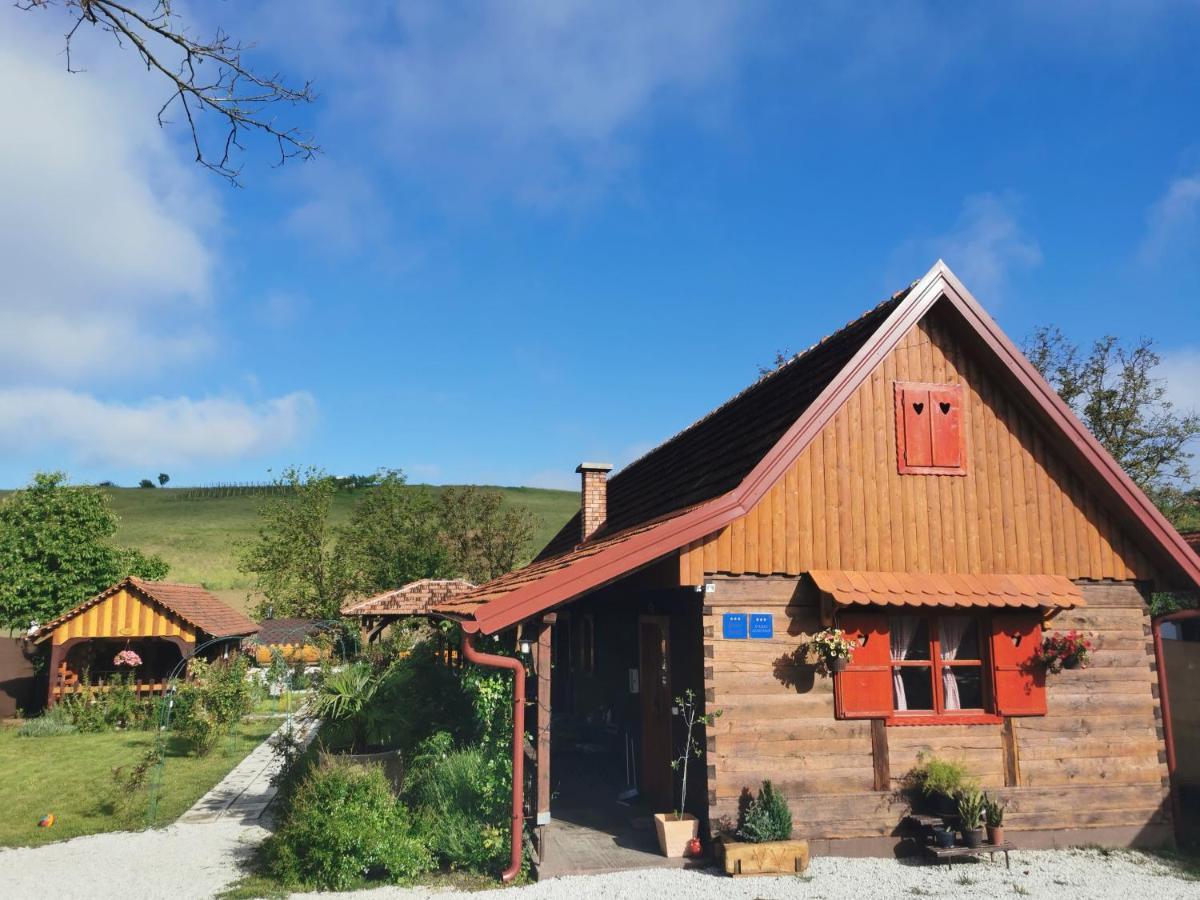 Hotel Pod Orehom Drvena Kuca I Sauna Krapina Zewnętrze zdjęcie